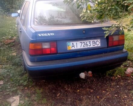 Синий Вольво 440, объемом двигателя 1.7 л и пробегом 0 тыс. км за 300 $, фото 1 на Automoto.ua