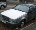 Зеленый Вольво 440, объемом двигателя 1.7 л и пробегом 300 тыс. км за 800 $, фото 1 на Automoto.ua