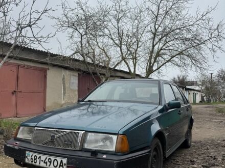 Зеленый Вольво 440, объемом двигателя 1.8 л и пробегом 250 тыс. км за 800 $, фото 1 на Automoto.ua