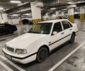 Білий Вольво 460, об'ємом двигуна 1.8 л та пробігом 300 тис. км за 720 $, фото 1 на Automoto.ua