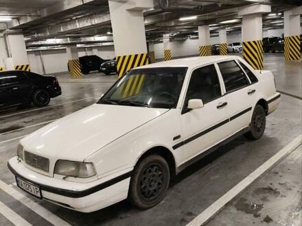 Вольво 460 1995 в Киеве на Automoto.ua Белый Вольво 460, объемом двигателя 1.8 л и пробегом 300 тыс. км за 1049 $, фото 1 на Automoto.ua