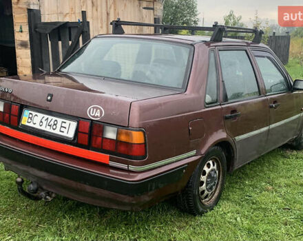 Коричневый Вольво 460, объемом двигателя 1.79 л и пробегом 435 тыс. км за 1200 $, фото 4 на Automoto.ua