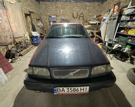 Червоний Вольво 460, об'ємом двигуна 2 л та пробігом 220 тис. км за 2000 $, фото 1 на Automoto.ua