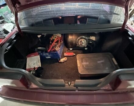 Червоний Вольво 460, об'ємом двигуна 2 л та пробігом 220 тис. км за 2000 $, фото 11 на Automoto.ua