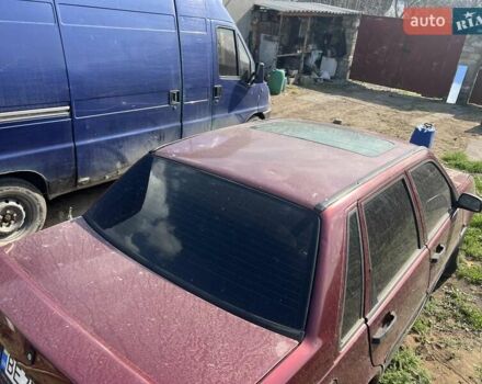 Красный Вольво 460, объемом двигателя 2 л и пробегом 150 тыс. км за 900 $, фото 4 на Automoto.ua