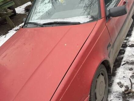 Вольво 460 1990 у Кропивницькому (Кіровограді) на Automoto.ua Червоний Вольво 460, об'ємом двигуна 1.7 л та пробігом 300 тис. км за 600 $, фото 1 на Automoto.ua