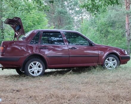 Красный Вольво 460, объемом двигателя 0 л и пробегом 330 тыс. км за 2000 $, фото 1 на Automoto.ua