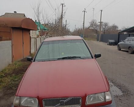Красный Вольво 460, объемом двигателя 1.7 л и пробегом 1 тыс. км за 1065 $, фото 1 на Automoto.ua