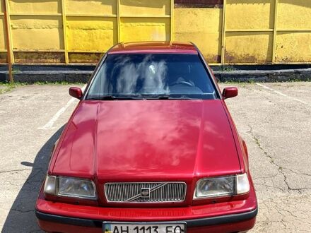 Червоний Вольво 460, об'ємом двигуна 2 л та пробігом 430 тис. км за 2500 $, фото 1 на Automoto.ua