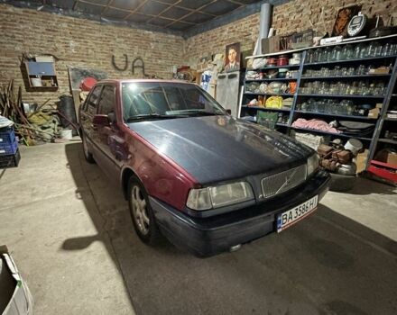 Красный Вольво 460, объемом двигателя 2 л и пробегом 220 тыс. км за 2000 $, фото 1 на Automoto.ua