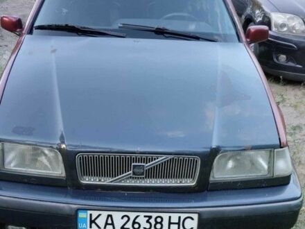 Вольво 460 1995 в Кропивницком (Кировограде) на Automoto.ua Красный Вольво 460, объемом двигателя 2 л и пробегом 196 тыс. км за 1650 $, фото 1 на Automoto.ua