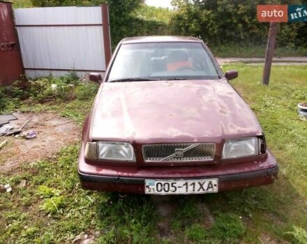 Красный Вольво 460, объемом двигателя 1 л и пробегом 350 тыс. км за 1200 $, фото 1 на Automoto.ua