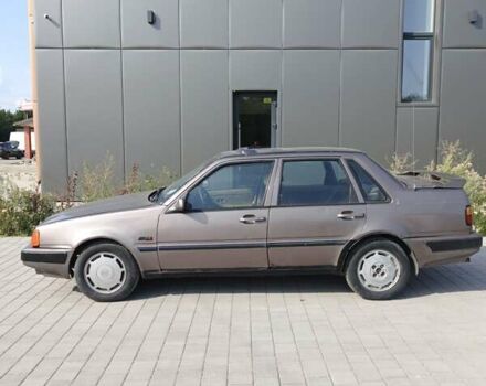 Вольво 460 1991 в Хмельницком на Automoto.ua Серый Вольво 460, объемом двигателя 1.7 л и пробегом 241 тыс. км за 850 $, фото 7 на Automoto.ua