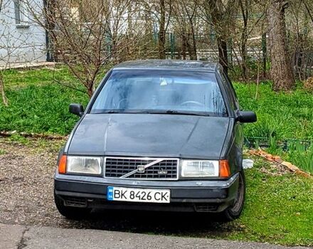 Серый Вольво 460, объемом двигателя 1.6 л и пробегом 0 тыс. км за 450 $, фото 5 на Automoto.ua