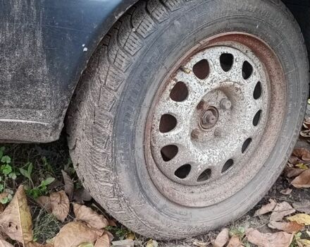 Серый Вольво 460, объемом двигателя 2 л и пробегом 75 тыс. км за 239 $, фото 5 на Automoto.ua