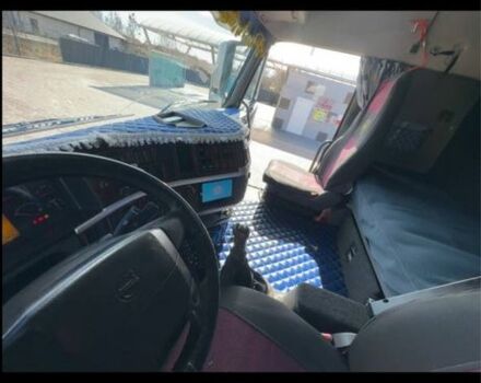 Серый Вольво 460, объемом двигателя 12.1 л и пробегом 1000 тыс. км за 9800 $, фото 6 на Automoto.ua