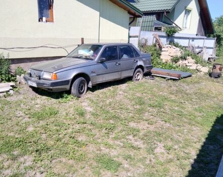 Серый Вольво 460, объемом двигателя 0 л и пробегом 1 тыс. км за 224 $, фото 1 на Automoto.ua
