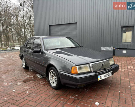 Серый Вольво 460, объемом двигателя 1.8 л и пробегом 300 тыс. км за 1600 $, фото 1 на Automoto.ua