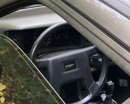Серый Вольво 460, объемом двигателя 1.8 л и пробегом 111 тыс. км за 1700 $, фото 1 на Automoto.ua