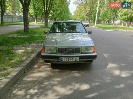 Сірий Вольво 460, об'ємом двигуна 2 л та пробігом 514 тис. км за 1100 $, фото 1 на Automoto.ua