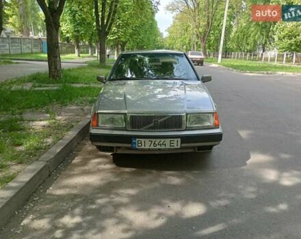 Серый Вольво 460, объемом двигателя 2 л и пробегом 514 тыс. км за 1100 $, фото 1 на Automoto.ua