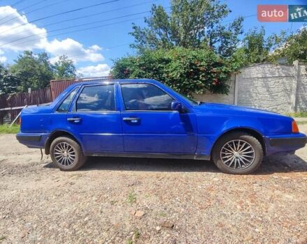 Синій Вольво 460, об'ємом двигуна 1.7 л та пробігом 296 тис. км за 1700 $, фото 3 на Automoto.ua