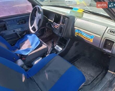 Синій Вольво 460, об'ємом двигуна 1.7 л та пробігом 360 тис. км за 480 $, фото 7 на Automoto.ua