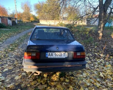 Синій Вольво 460, об'ємом двигуна 1.7 л та пробігом 370 тис. км за 388 $, фото 1 на Automoto.ua