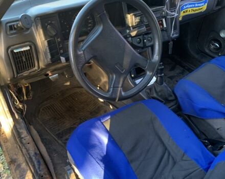 Синій Вольво 460, об'ємом двигуна 1.7 л та пробігом 370 тис. км за 388 $, фото 5 на Automoto.ua