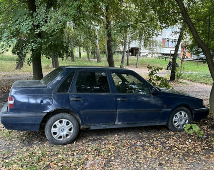 Синий Вольво 460, объемом двигателя 1.8 л и пробегом 331 тыс. км за 800 $, фото 4 на Automoto.ua