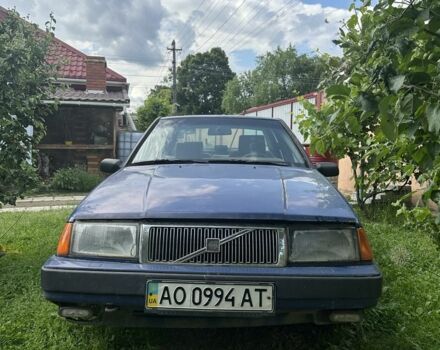 Синий Вольво 460, объемом двигателя 1.7 л и пробегом 300 тыс. км за 600 $, фото 1 на Automoto.ua