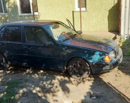 Зеленый Вольво 460, объемом двигателя 2 л и пробегом 300 тыс. км за 1200 $, фото 1 на Automoto.ua