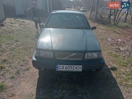 Вольво 460 1995 у Новоархангельске на Automoto.ua Зелений Вольво 460, об'ємом двигуна 2 л та пробігом 332 тис. км за 1800 $, фото 1 на Automoto.ua