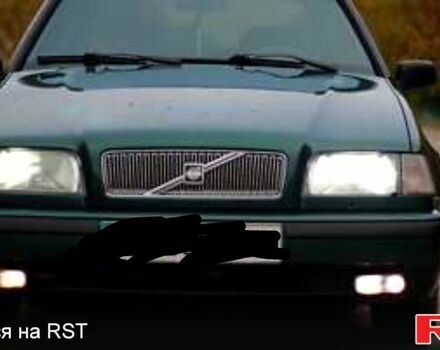 Зеленый Вольво 460, объемом двигателя 2 л и пробегом 330 тыс. км за 2250 $, фото 1 на Automoto.ua