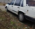 Белый Вольво 740, объемом двигателя 2.3 л и пробегом 350 тыс. км за 900 $, фото 1 на Automoto.ua
