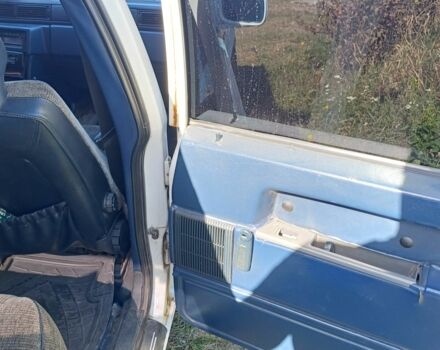 Белый Вольво 740, объемом двигателя 2.3 л и пробегом 10 тыс. км за 1300 $, фото 4 на Automoto.ua