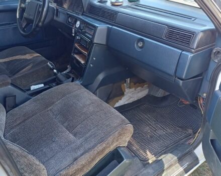 Белый Вольво 740, объемом двигателя 2.3 л и пробегом 10 тыс. км за 1300 $, фото 5 на Automoto.ua