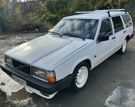 Белый Вольво 740, объемом двигателя 2.3 л и пробегом 280 тыс. км за 2000 $, фото 3 на Automoto.ua