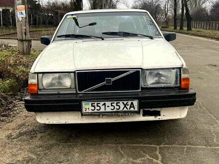 Білий Вольво 740, об'ємом двигуна 2.3 л та пробігом 190 тис. км за 600 $, фото 1 на Automoto.ua