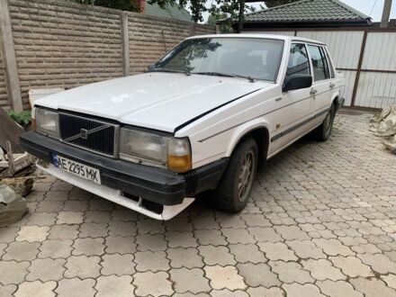 Вольво 740 1986 в Кривом Роге на Automoto.ua Белый Вольво 740, объемом двигателя 2.4 л и пробегом 336 тыс. км за 1000 $, фото 1 на Automoto.ua