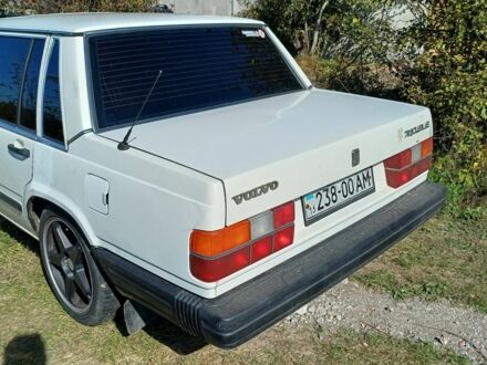Вольво 740 1986 в Василькове на Automoto.ua Белый Вольво 740, объемом двигателя 2.3 л и пробегом 10 тыс. км за 1300 $, фото 1 на Automoto.ua