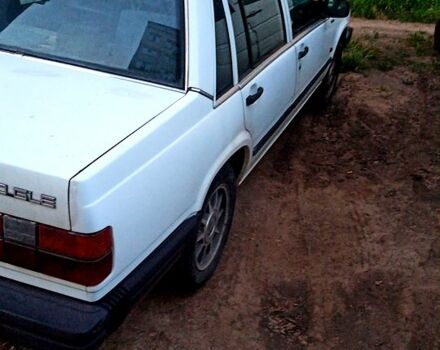 Белый Вольво 740, объемом двигателя 2.4 л и пробегом 0 тыс. км за 2100 $, фото 1 на Automoto.ua