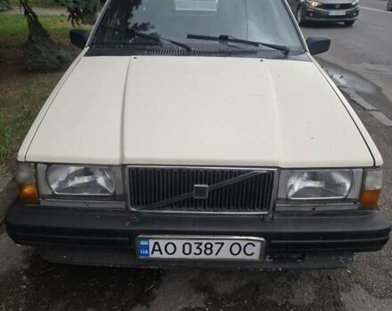 Білий Вольво 740, об'ємом двигуна 2.4 л та пробігом 380 тис. км за 1000 $, фото 1 на Automoto.ua