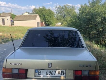 Бежевый Вольво 740, объемом двигателя 2.3 л и пробегом 300 тыс. км за 757 $, фото 1 на Automoto.ua