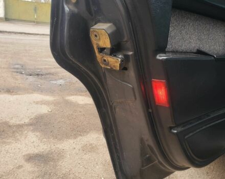 Черный Вольво 740, объемом двигателя 2.3 л и пробегом 306 тыс. км за 1900 $, фото 5 на Automoto.ua