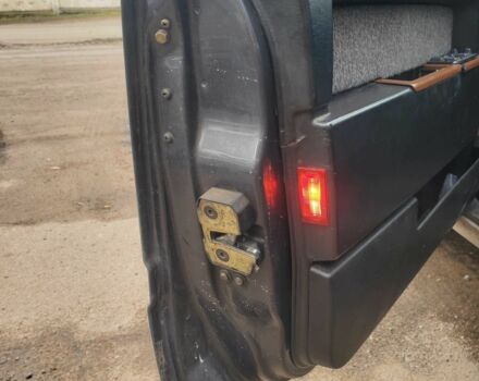 Черный Вольво 740, объемом двигателя 2.3 л и пробегом 306 тыс. км за 1900 $, фото 12 на Automoto.ua