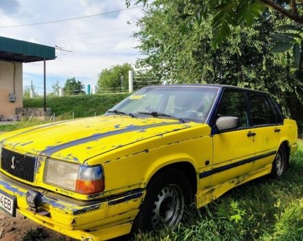 Жовтий Вольво 740, об'ємом двигуна 2.8 л та пробігом 200 тис. км за 2200 $, фото 4 на Automoto.ua