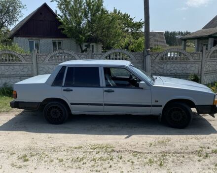 Серый Вольво 740, объемом двигателя 2.3 л и пробегом 500 тыс. км за 450 $, фото 2 на Automoto.ua