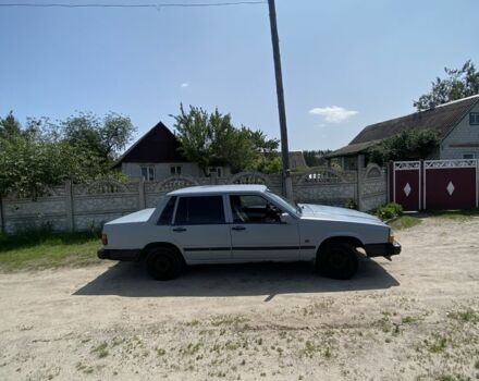 Серый Вольво 740, объемом двигателя 2.3 л и пробегом 500 тыс. км за 450 $, фото 1 на Automoto.ua