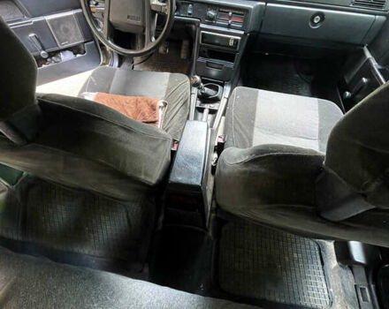 Сірий Вольво 740, об'ємом двигуна 2.38 л та пробігом 3 тис. км за 2900 $, фото 10 на Automoto.ua